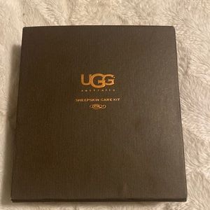 Ugg Sheepskin Care Kit